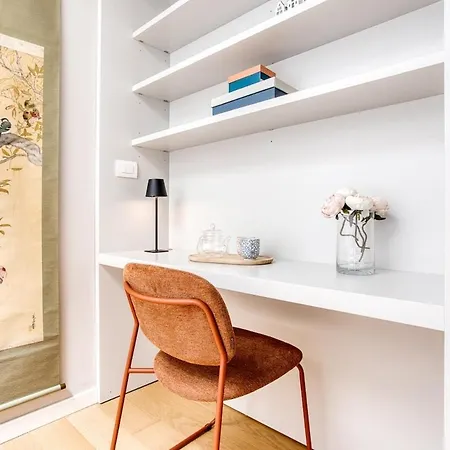 Apartment - Bixio 17 P4 - Porta Venezia *