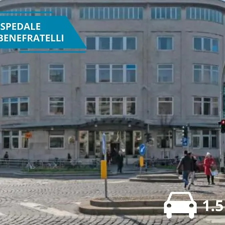 Carlo Farini 72 Superior - Private Parking - Centro