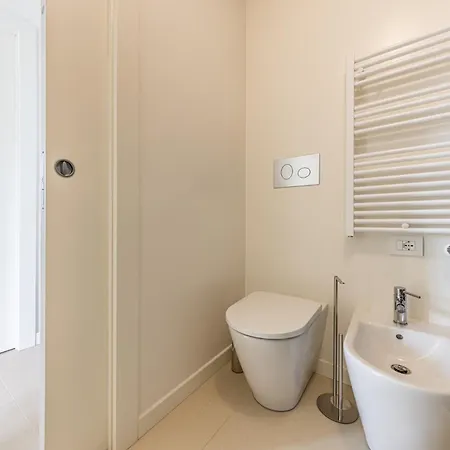 Navigli Eleganza Moderna Con Luce Naturale * Mailand