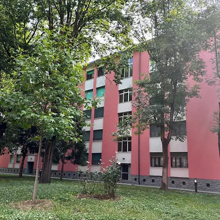 Lejlighed Bright Three-room 250m From The Subway