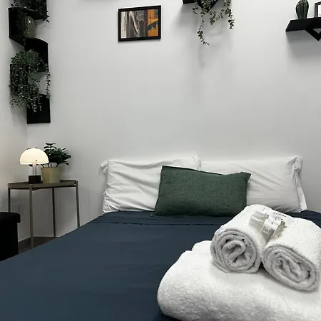 Cozy House A Few Steps From The Metro And Duomo * 밀라노