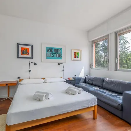 2 Min To Metro, 8 Min To Rho Fiera, Air Conditioning Appartamento
