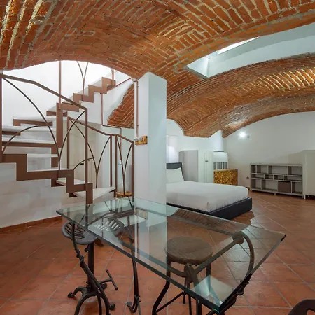 I-host - Nino Bixio 29