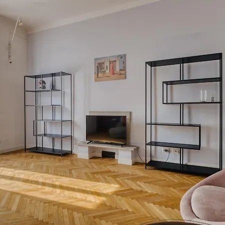 Your Sunny Getaway In Porta Venezia Dist... *