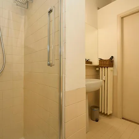 Apartment Heart Of Brera, 10 Minutes Walk From Duomo Milan