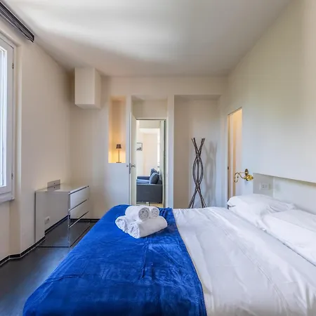 Penthouse Center & Garage Apartamento Milán