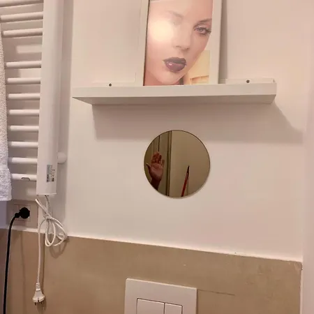 Mylo's -15 Minutes From The Duomo, Ieo, Prada *