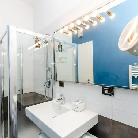 Corso Chic Street, Porta Garibaldi, Stazione Centrale, Nel Cuore Della Citta Di *