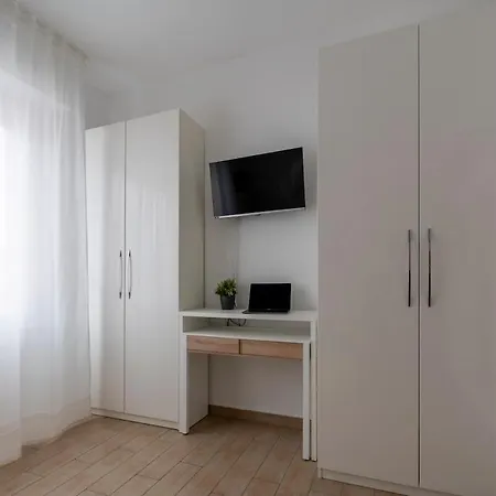 شقة At Davide's House - Near The Metro *