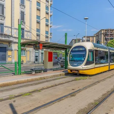 Bold Corner - Authentic District Close To Center 公寓 *