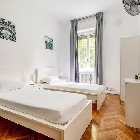 Exclusive 4 Bedrooms In Brera Milánó