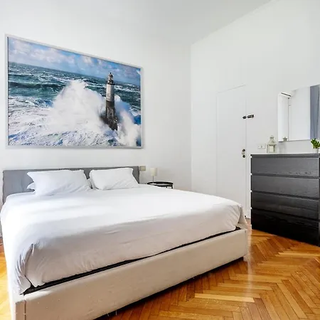 Exclusive 4 Bedrooms In Brera Apartman Milánó