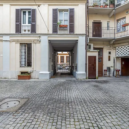 In Porta Venezia At 5 Min From Station Апартаменты Милан