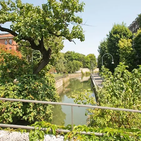 Cozy 5 Posti Letto - 15 Minuti Dal Duomo - Metro M1 A 4 Minuti - Ac - Wifi - Netflix