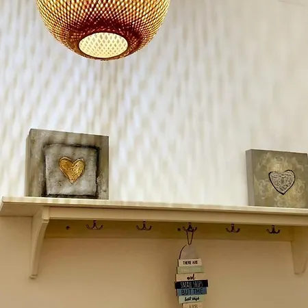 Mylo's -15 Minutes From The Duomo, Ieo, Prada דירה