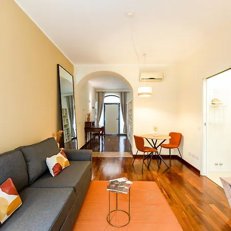 Apartment Loft With Private Garden At Navigli *