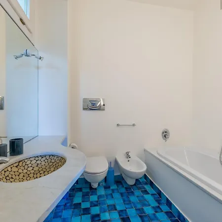 Milan Central Penthouse With Terraces, Jacuzzi & Garage