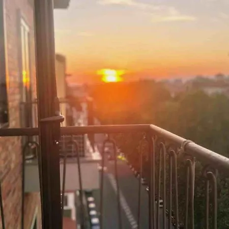 Simona -bocconi,naviglio,duomo,milano-cortina,ieo,iulm,assago Forum Milano