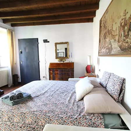 Bamboo Brera Fiorichiari * מילאנו