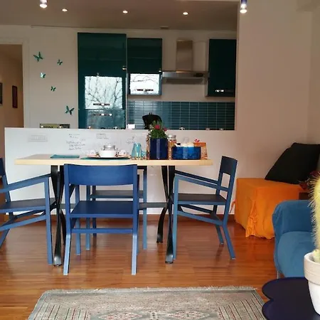 Bright And Lovely Private In Apartamento Milán