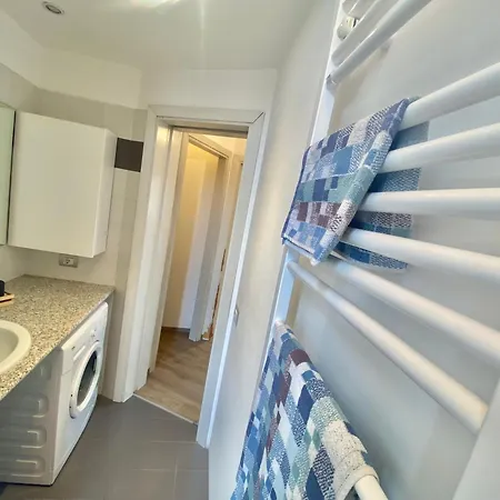 Palma Home, Elegante E Spaziosa Nel Cuore Della Di Milano, Con Metropolitana M1 Gambara Appartement *