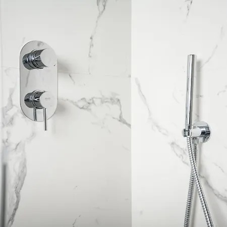 Design Apt 4Min To Metro, 15Min Centrale, 25Min Duomo Daire