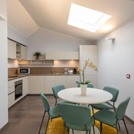 Fabbri Palace - B Milán