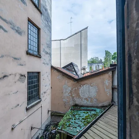 Design Flat In Nolo شقة