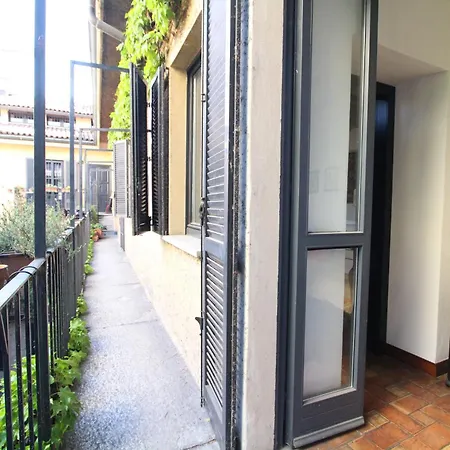 Bamboo Brera Fiorichiari شقة
