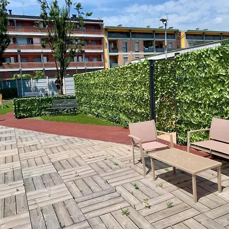 Mylo's -15 Minutes From The Duomo, Ieo, Prada Mailand