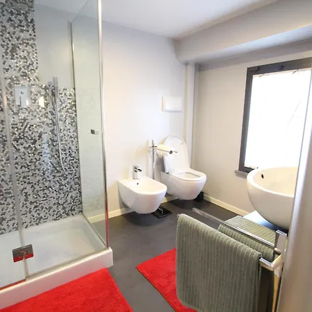 Bamboo Colico Loft شقة *