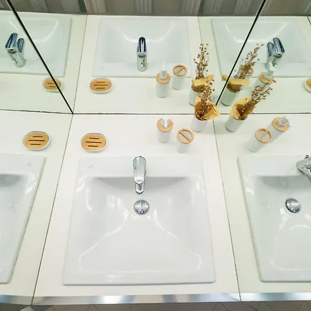 Apartman Exclusive Loft With Private Garden In City Center Milan At Navigli - 10Min To Duomo *