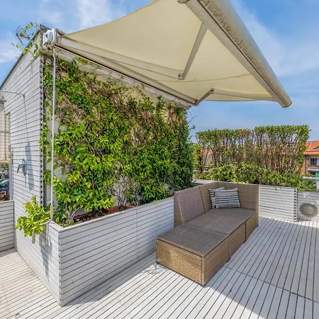 Milan Central Penthouse With Terraces, Jacuzzi & Garage