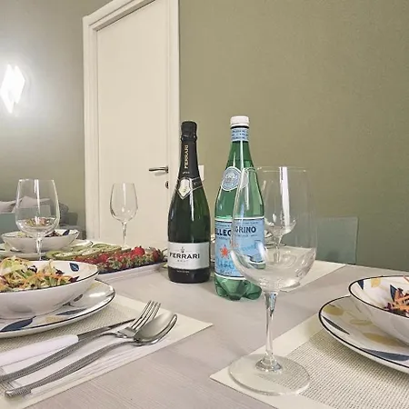 Apartmán Carlo Farini 72 Superior - Private Parking - Centro *