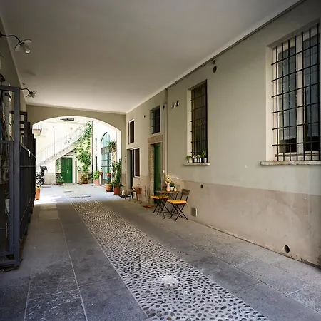 Navigli-duomo, Luxury Modern Loft ميلان