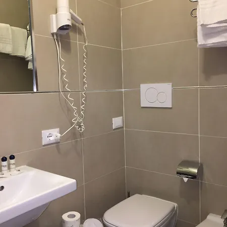 奥罗拉酒店 酒店