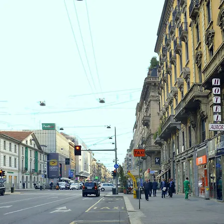 奥罗拉酒店 米兰