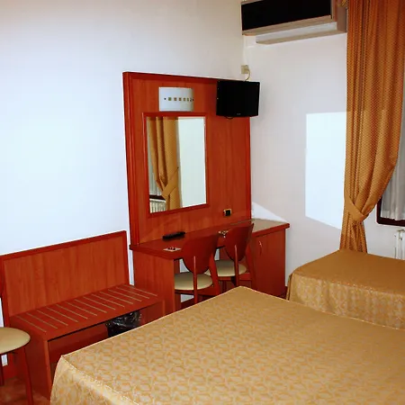 Piccolo Hotel
