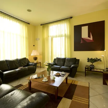 Venini Hotel 3*