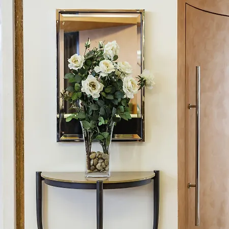 Des Etrangers Hotel Mediolan