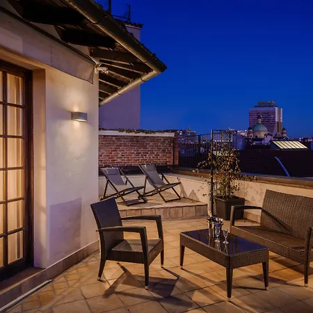 Mentana, By R Collection فندق 4*