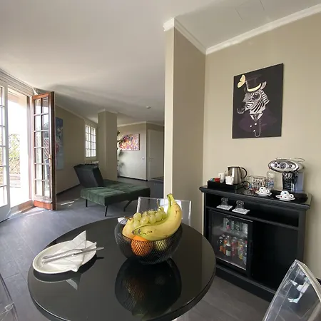 Hotel Mentana, By R Collection 4*