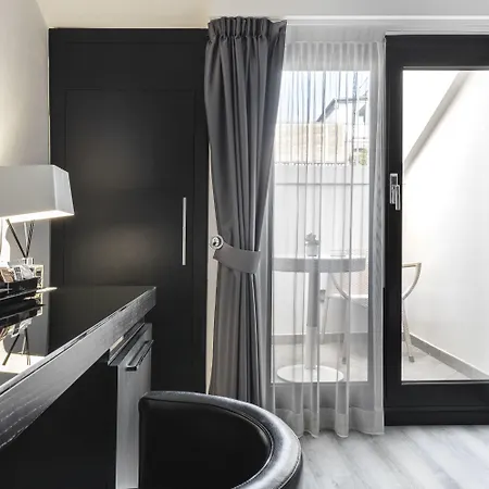 Hotel Lhp Napoleon 4*