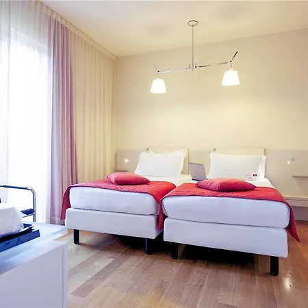 Hotel Mercure Solari Milan