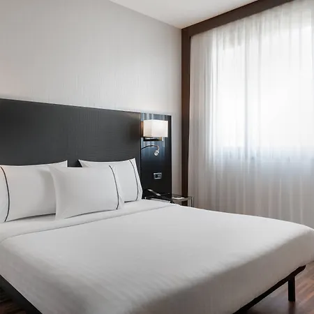 Ac 밀라노, 어 메리어트 라이프스타일 4*