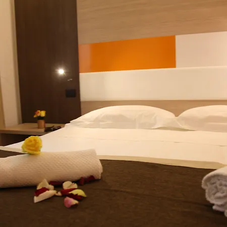Metro Hotel