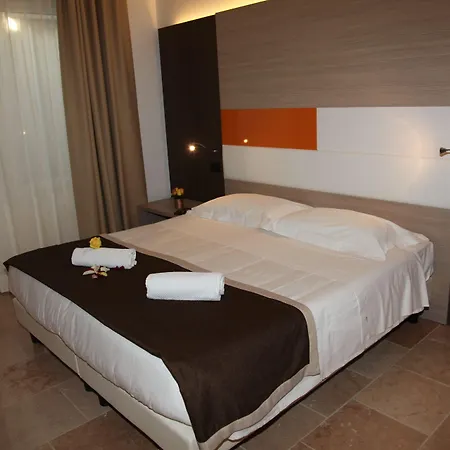 Hotel Metro 3*