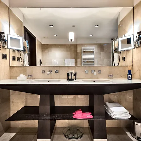 Crowne Plaza By Ihg Hotel Milan