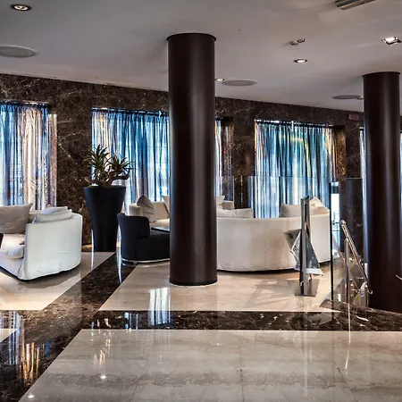 Crowne Plaza By Ihg 4*