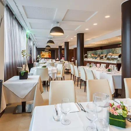 Crowne Plaza By Ihg
